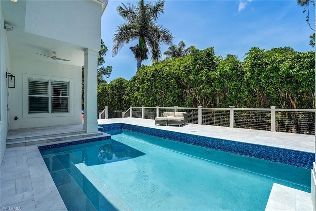 7562 Cordoba Cir, Naples, FL 34109 Photo