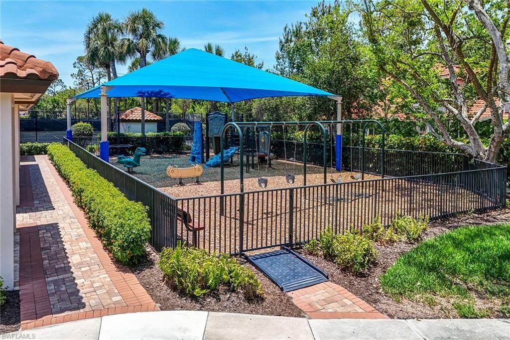 7562 Cordoba Cir, Naples, FL 34109 Photo