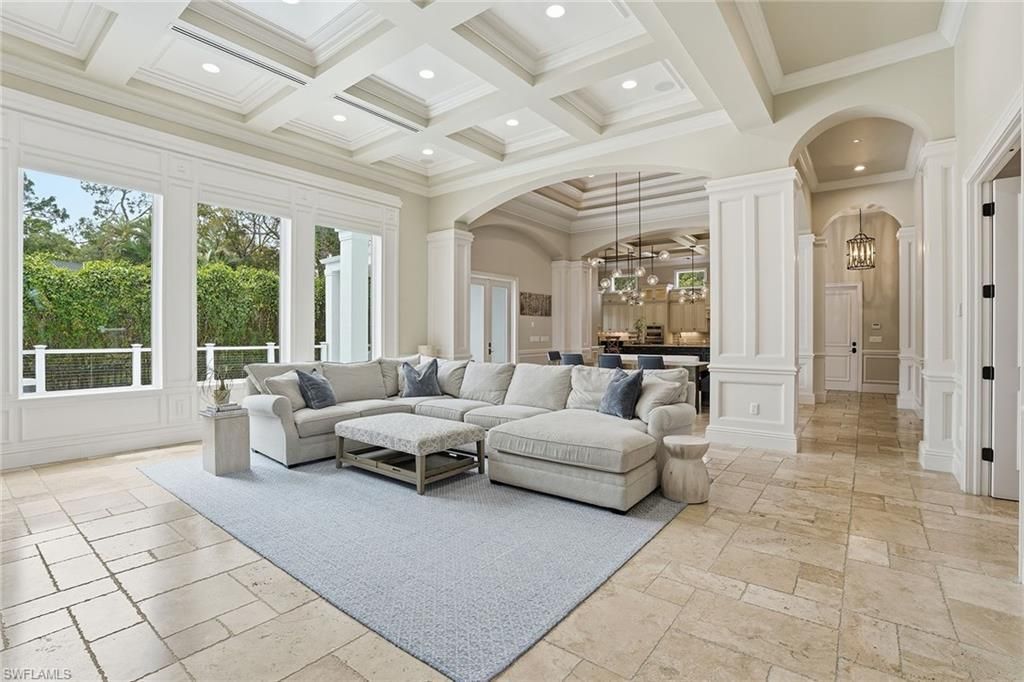 7562 Cordoba Cir, Naples, FL 34109 Photo