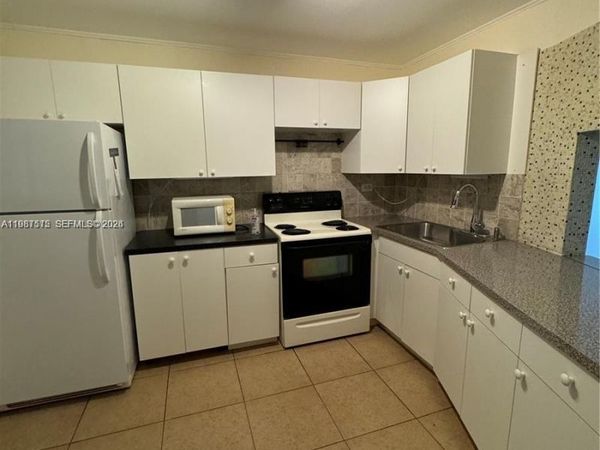 Unit 214-2, Miami, FL 33179