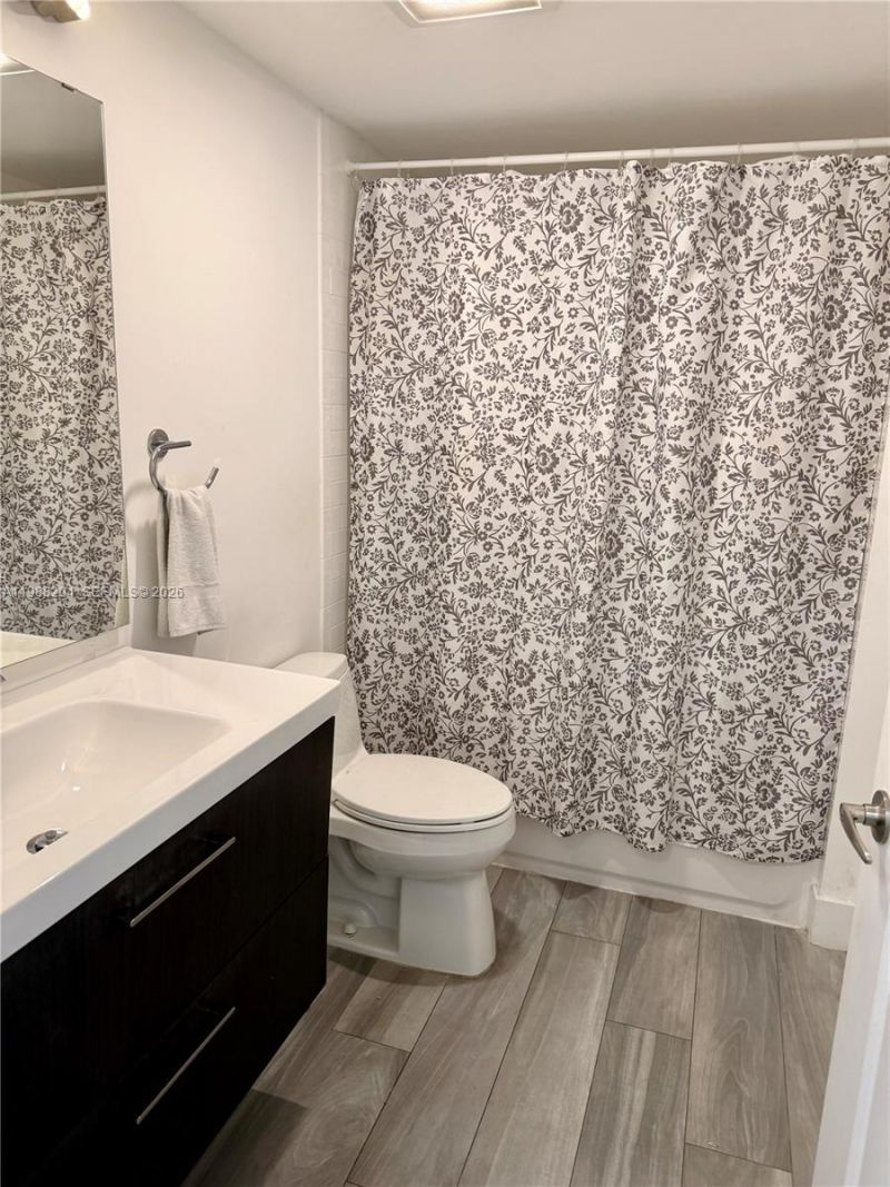 900 SW 8th St , Unit 1509, Miami, FL 33130 Photo