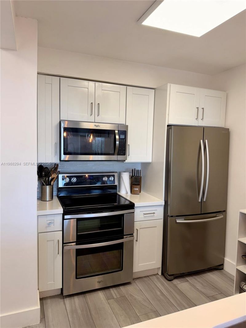 900 SW 8th St , Unit 1509, Miami, FL 33130 Photo