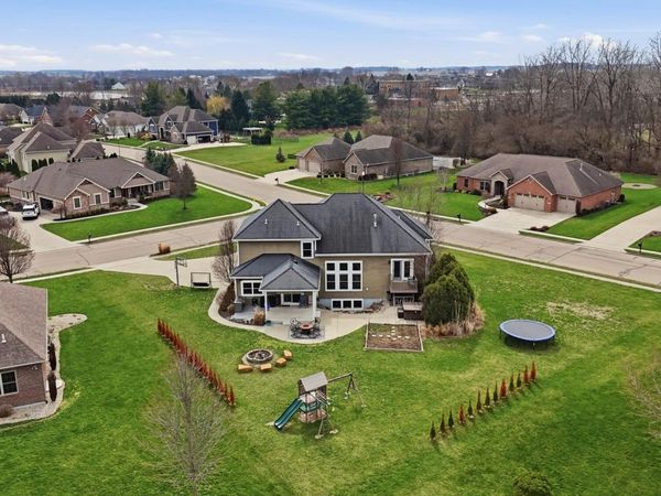 690 Rosecrest Drive, Troy, OH 45373