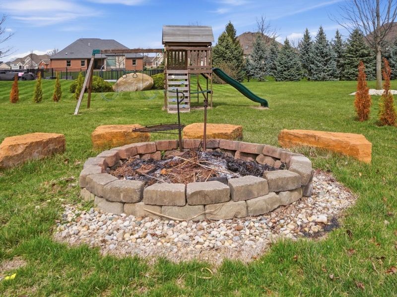 690 Rosecrest Drive, Troy, OH 45373 Photo 82