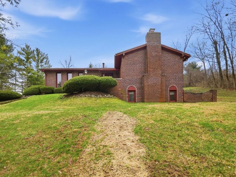 3831 Crescent Hill Road, Springfield, OH 45502 Photo 3