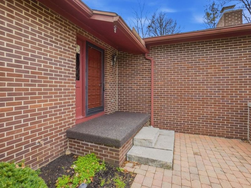 3831 Crescent Hill Road, Springfield, OH 45502 Photo 5