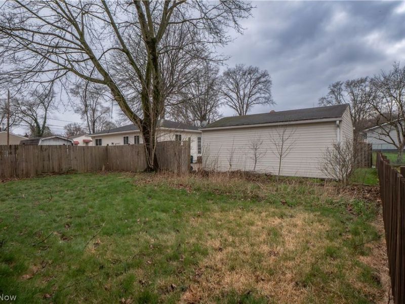 856 Morningview Avenue , Akron, OH 44305 Photo 24