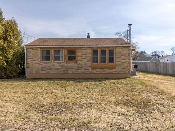 4 Longfellow Drive , Westbrook, ME 04092