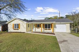 302 Gippy Drive photo 4