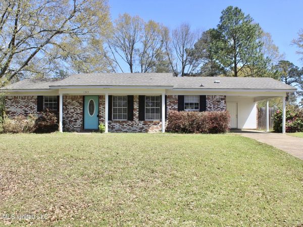 1305 Frances Avenue, Magee, MS 39111