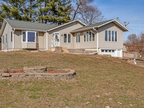 749 Domke St, Onalaska, WI 54650