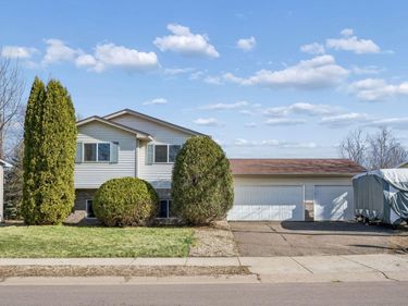 425 1st Street N, Montrose, MN 55363