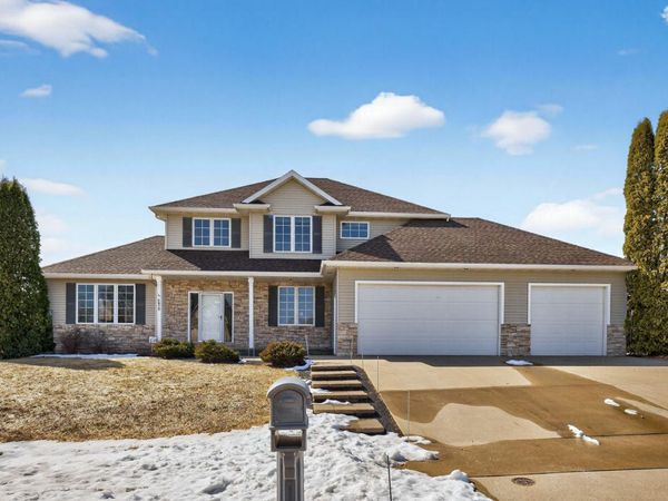 4823 Scenic Oak Drive SW, Rochester, MN 55902