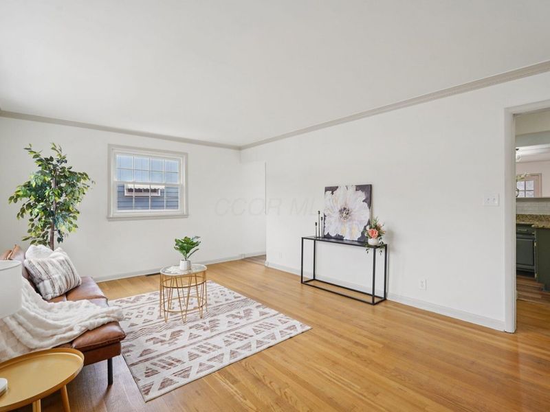 1079 Acton Road, Columbus, OH 43224 Photo 4