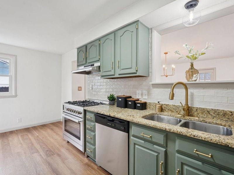 1079 Acton Road, Columbus, OH 43224 Photo 5