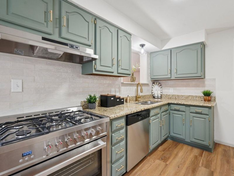 1079 Acton Road, Columbus, OH 43224 Photo 6