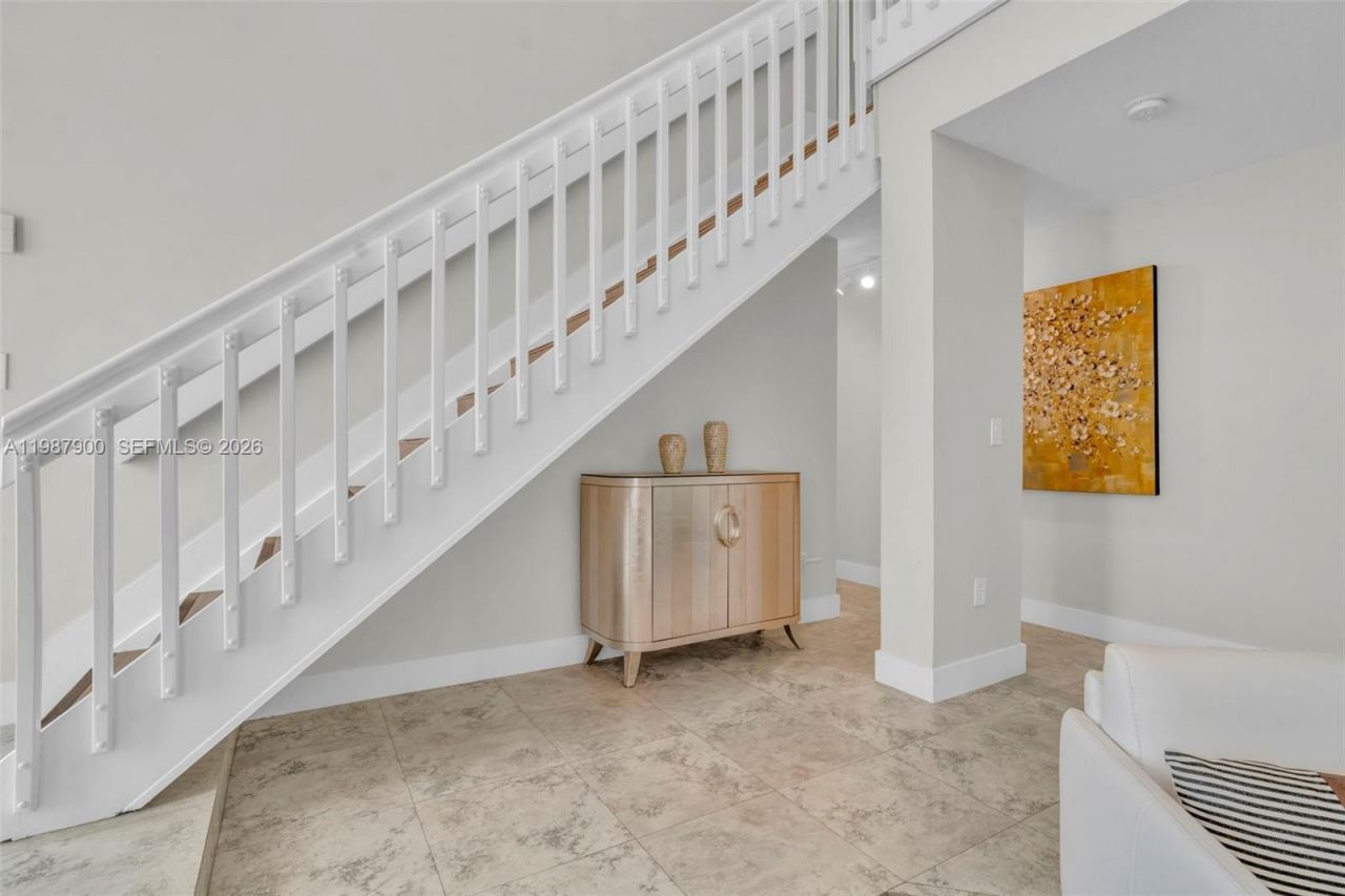 15726 SW 76th Ter, Miami, FL 33193 Photo