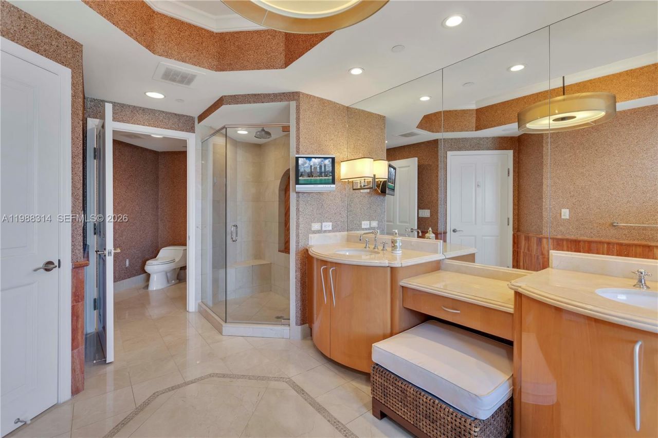 17875 Collins Ave , Unit 1201, Sunny Isles Beach, FL 33160 Photo