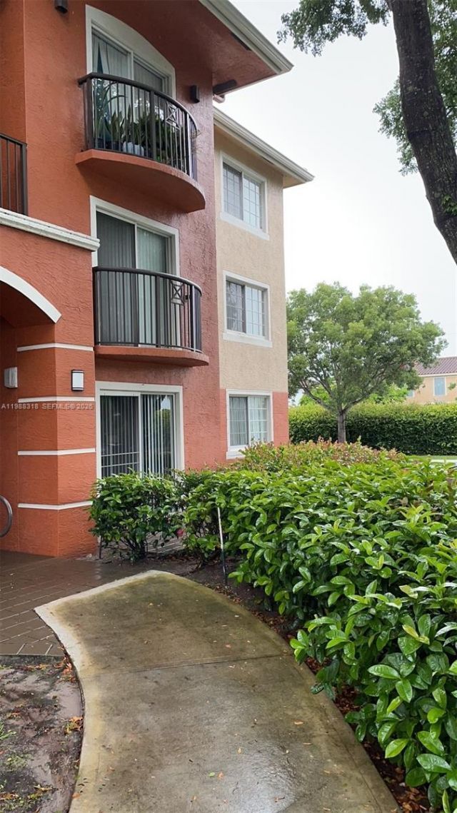 4195 N Haverhill Rd , Unit 318, West Palm Beach, FL 33417 Photo