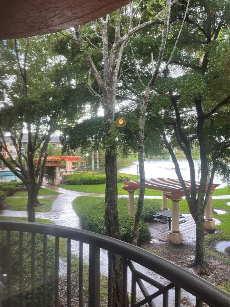 4195 N Haverhill Rd , Unit 318, West Palm Beach, FL 33417 Photo