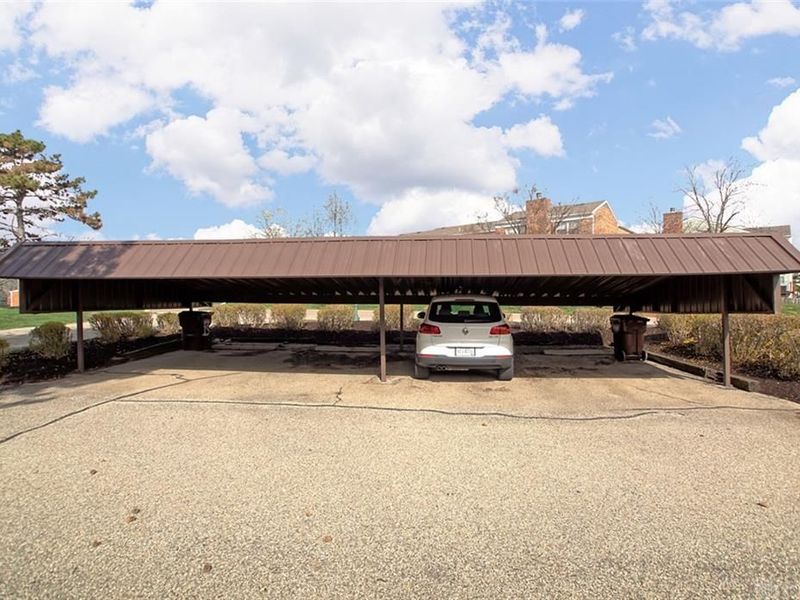 3 S Applewood Court, Fairfield, OH 45014 Photo 2