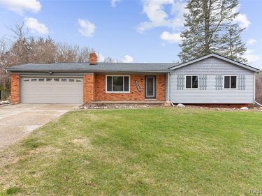 3745 Capitol Way, Highland Twp, MI 48356