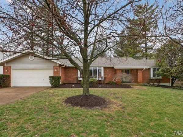 2133 Hunters Way Court, Chesterfield, MO 63017