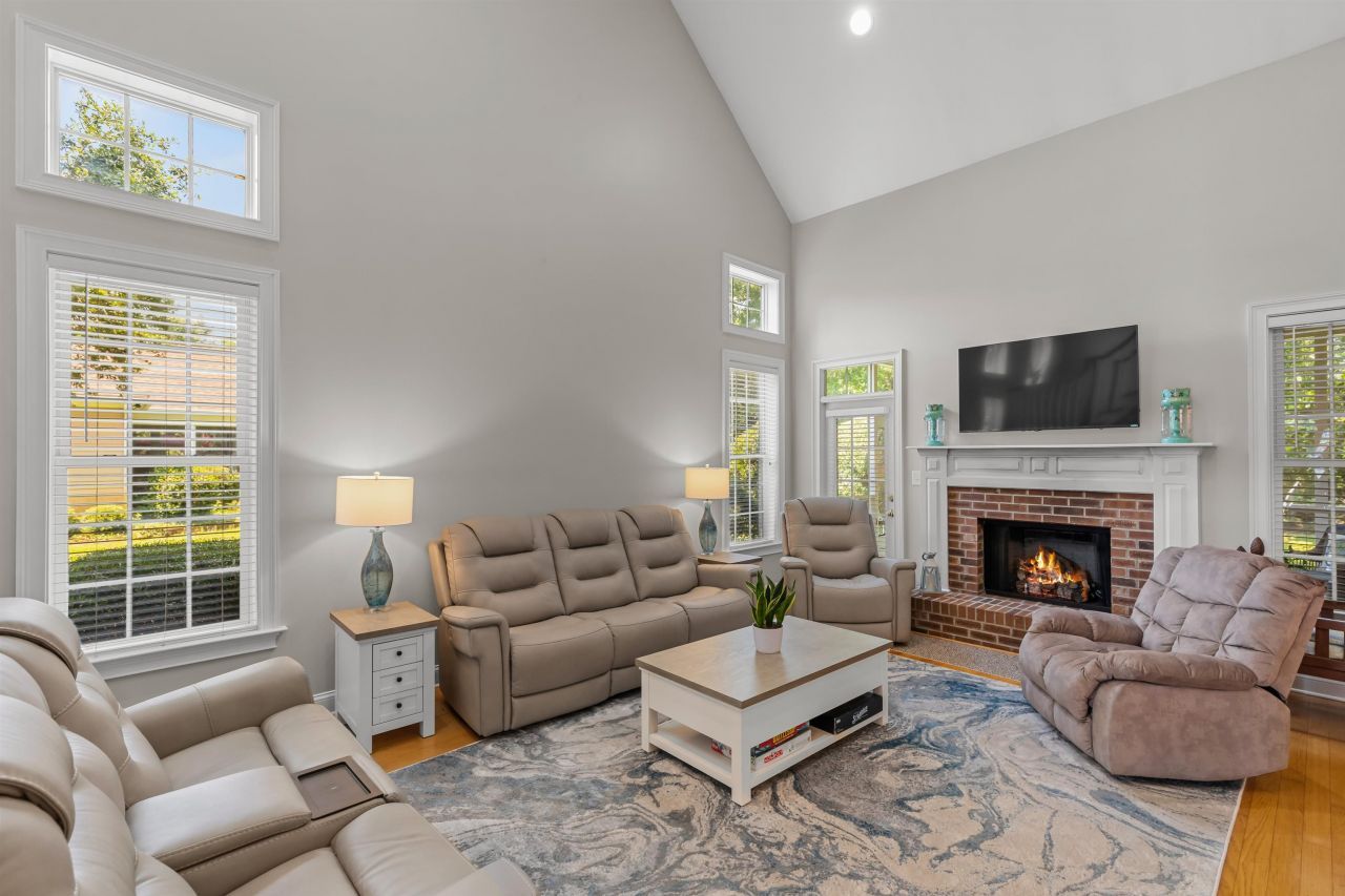 4004 Bayfield Loop Photo 14