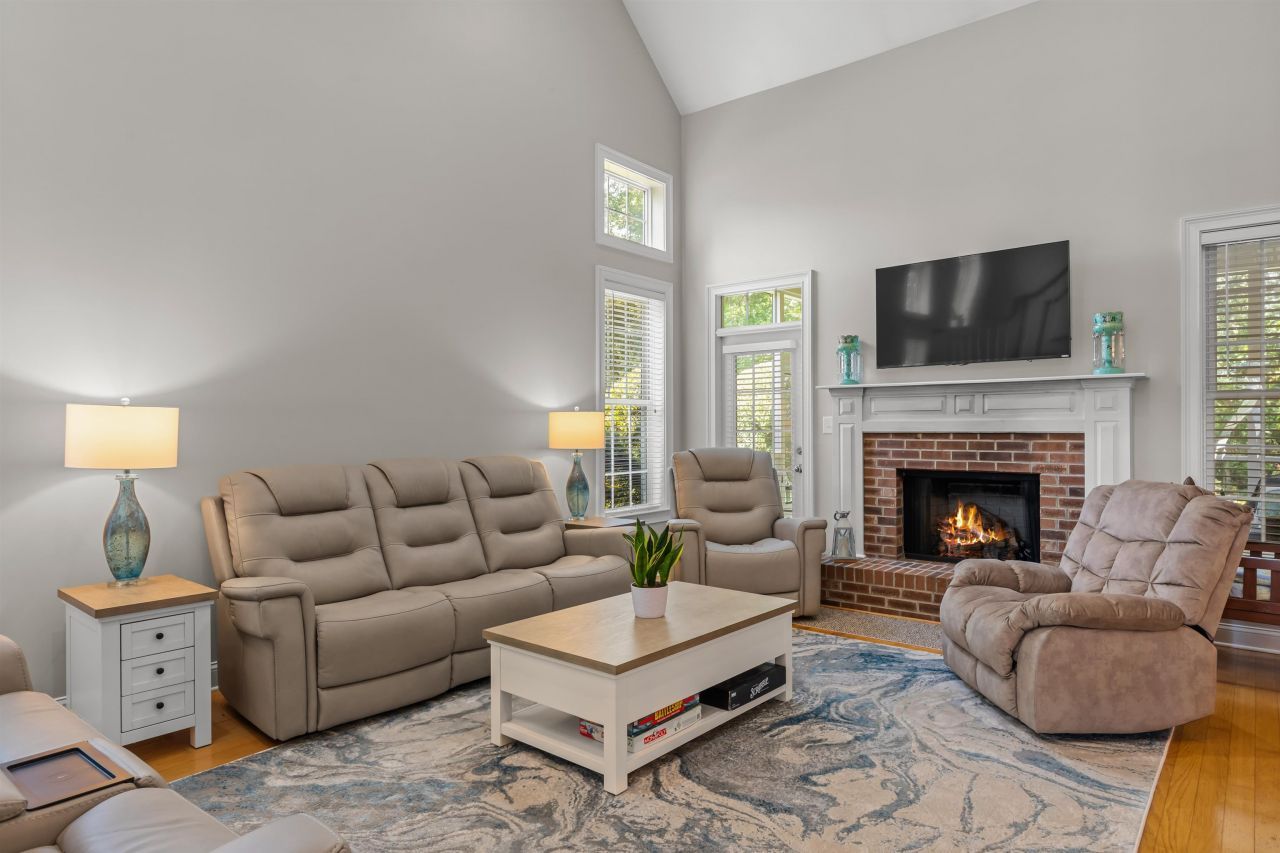 4004 Bayfield Loop Photo 16