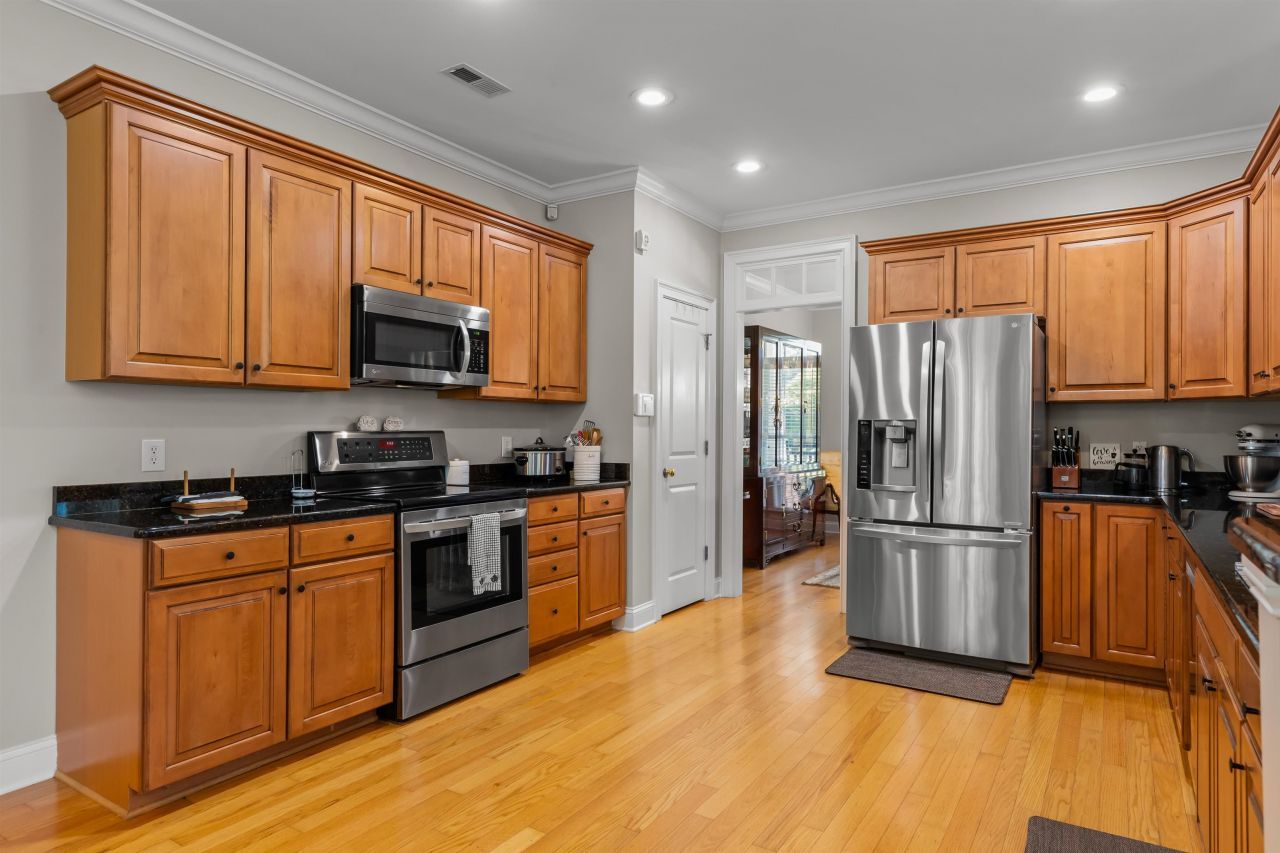 4004 Bayfield Loop Photo 24