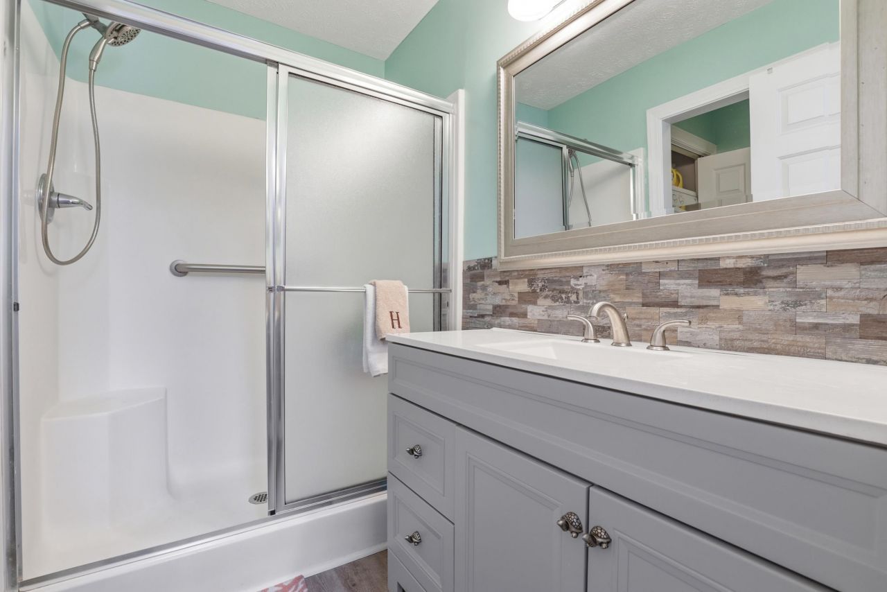 670 2nd Ave. N Photo 20