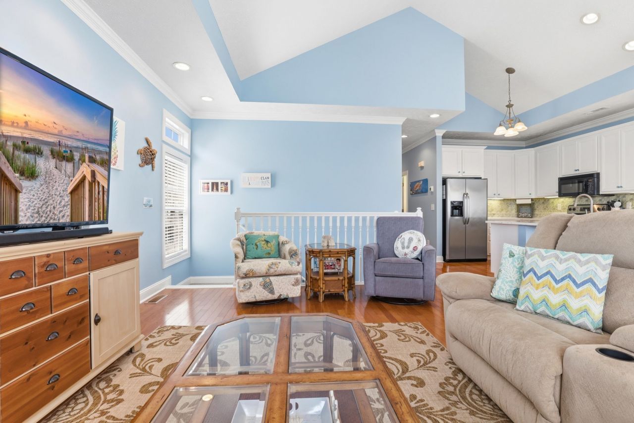 670 2nd Ave. N Photo 6