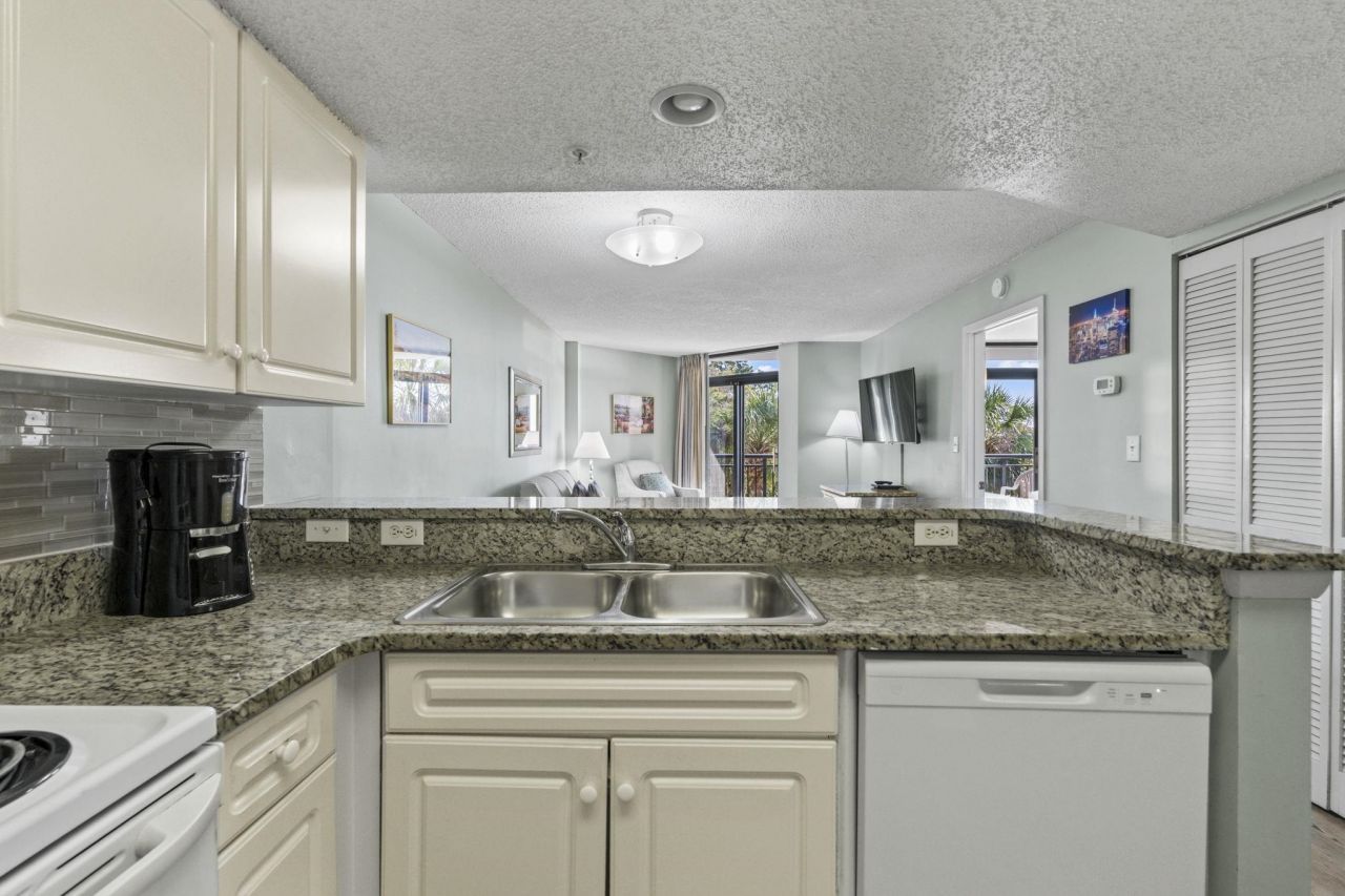 201 77th Ave. N  Photo 22