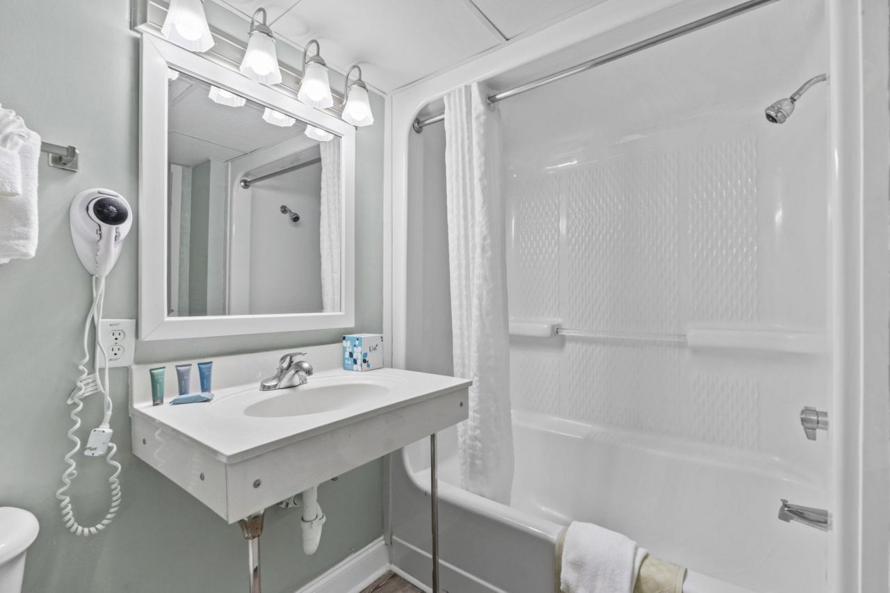 201 77th Ave. N  Photo 34