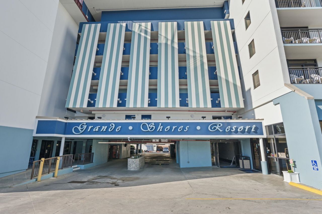 201 77th Ave. N  Photo 47