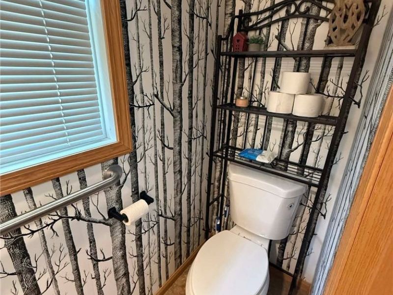 7170 Old Town Road , Mount Perry, OH 43760 Photo 17