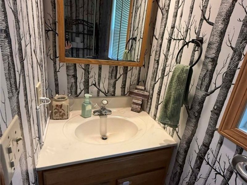 7170 Old Town Road , Mount Perry, OH 43760 Photo 18