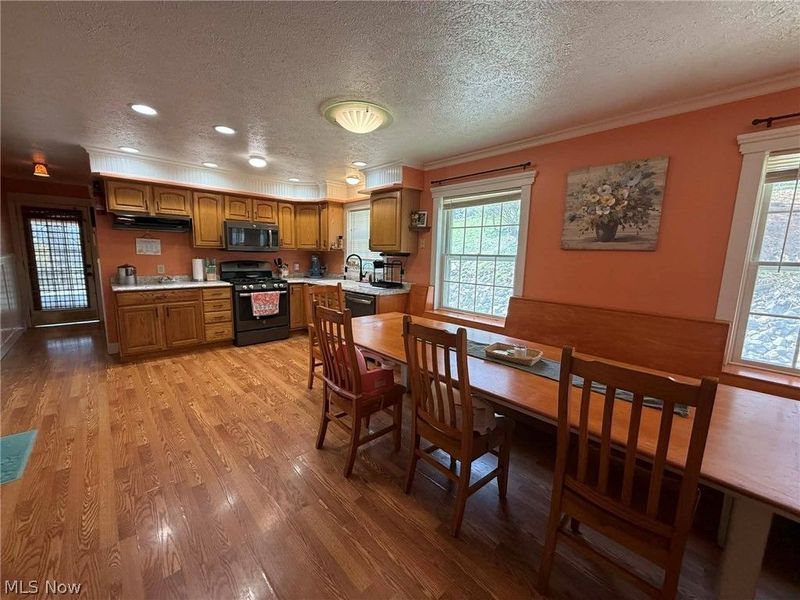 7170 Old Town Road , Mount Perry, OH 43760 Photo 9