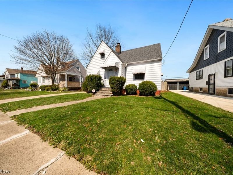 19115 Muskoka Avenue , Cleveland, OH 44119 Photo 2