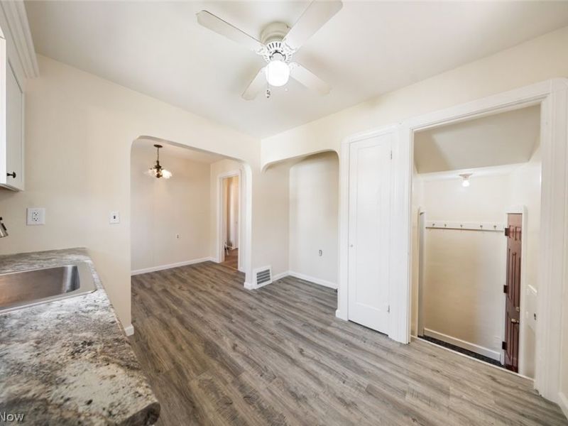 19115 Muskoka Avenue , Cleveland, OH 44119 Photo 9