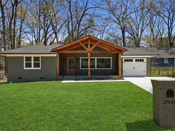 2940 Cloverhurst Drive , Atlanta, GA 30344