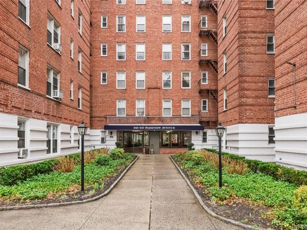 247 Parkview Road, Unit 5J, Bronxville, NY 10708