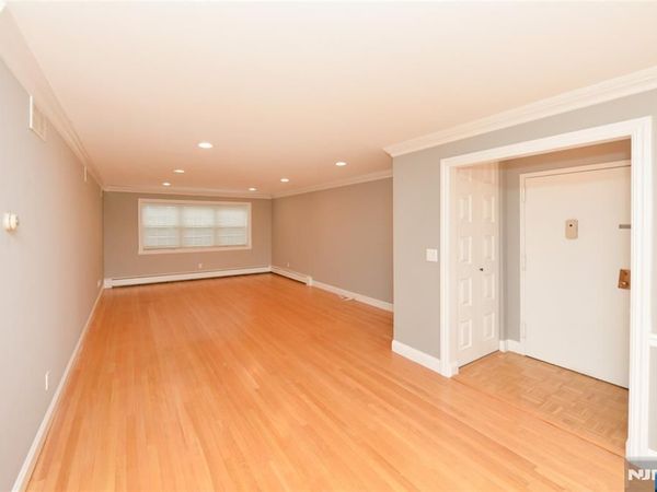 21-31 Ridge Road D15, RIDGEWOOD, NJ 07450