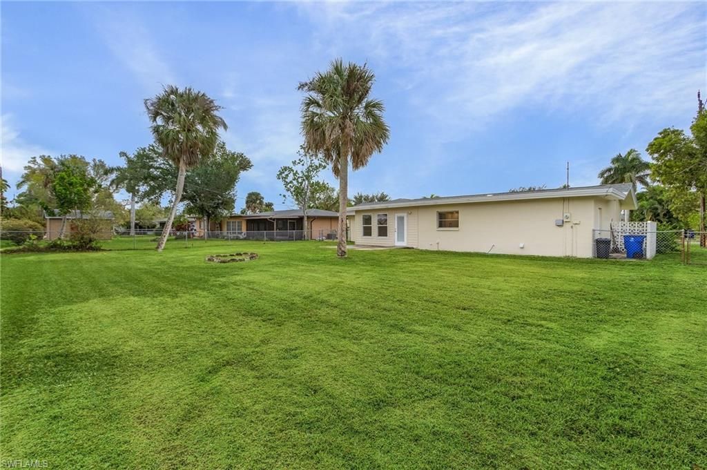 1015 El Mar Ave, Fort Myers, FL 33919 Photo