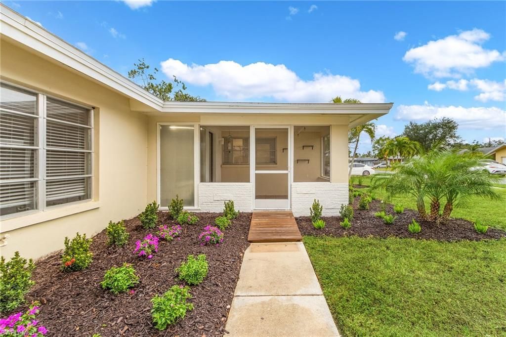 1015 El Mar Ave, Fort Myers, FL 33919 Photo