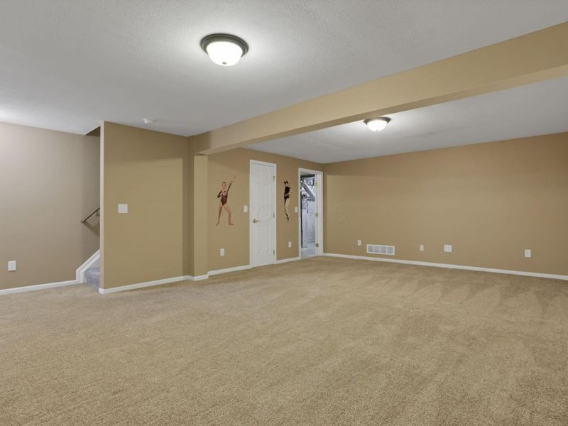 157 Pebble Creek Drive, Pataskala, OH 43062 Photo 30