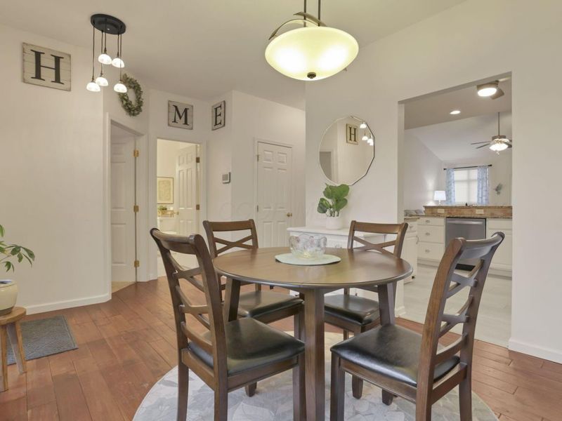 157 Pebble Creek Drive, Pataskala, OH 43062 Photo 9