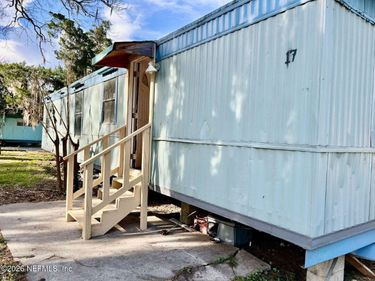 5355 NEW KINGS Road, UNIT 17, Jacksonville, FL 32209