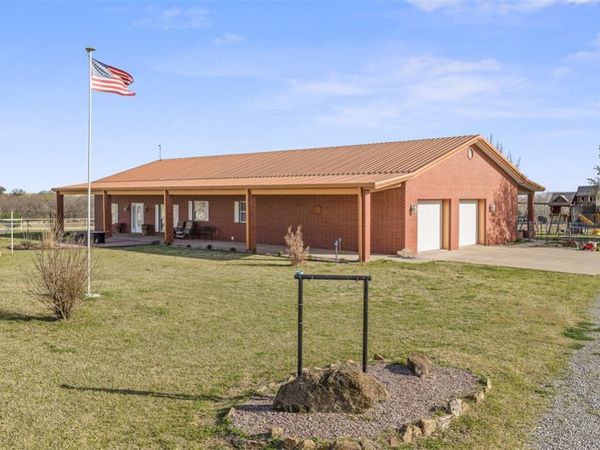 28256 N County Road 3210 , Wynnewood, OK 73098