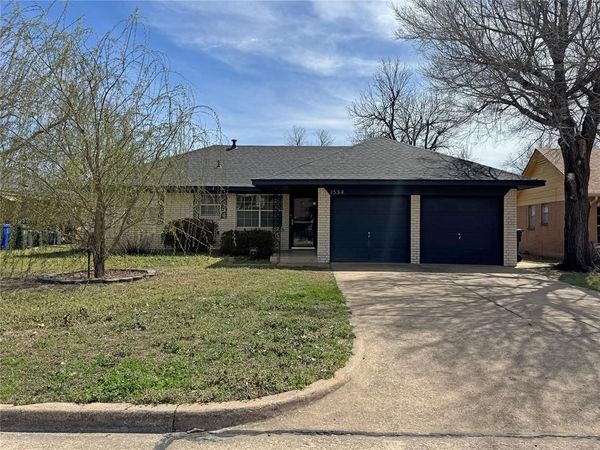 1534 Canterbury Street, Norman, OK 73069